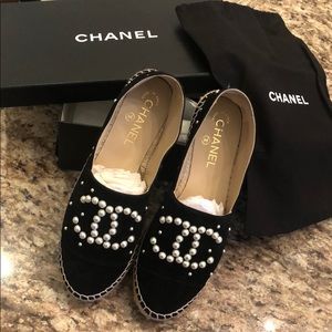 Chanel Fall 2017 pearl espadrilles